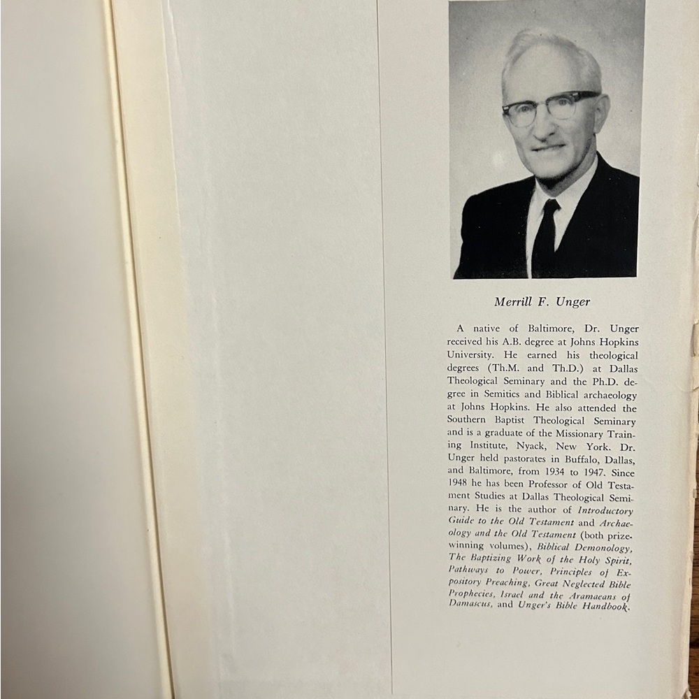 Ungers’s Bible Dictionary • Vintage • 1967 • HC Book W/ DJ • Moody Bible - Picture 5 of 11